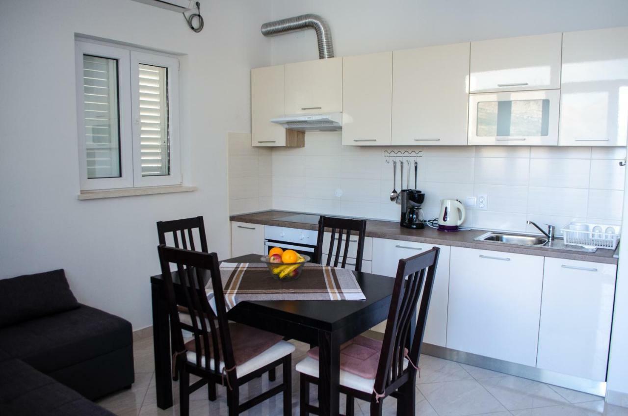 Apartments Rina ซัฟทัท ภายนอก รูปภาพ