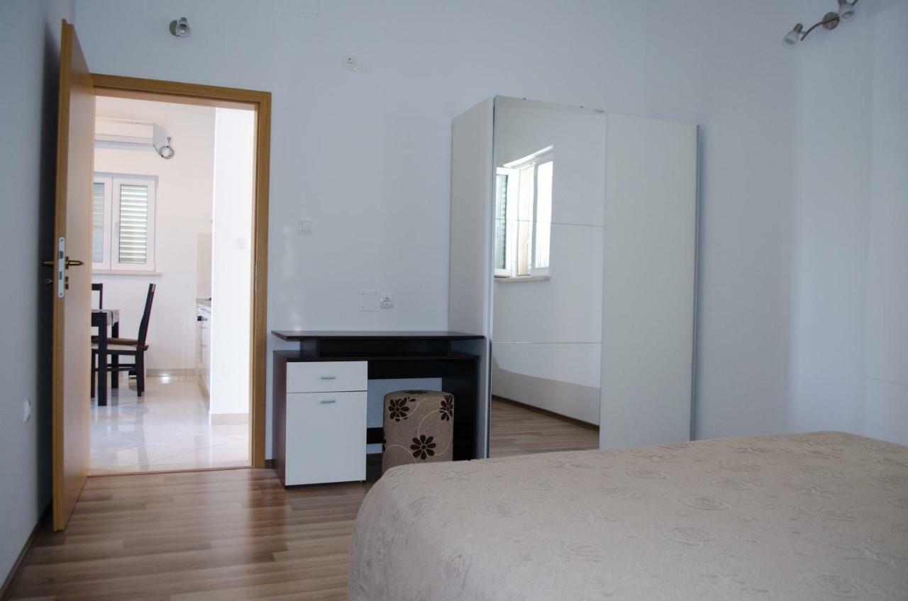 Apartments Rina ซัฟทัท ภายนอก รูปภาพ